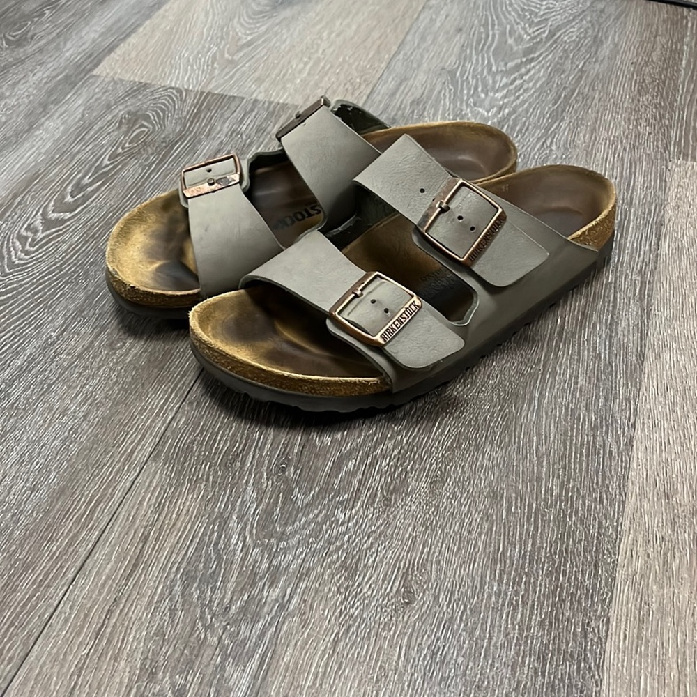 Birkenstock Arizona — Stone color, size 39 (8/8.5)